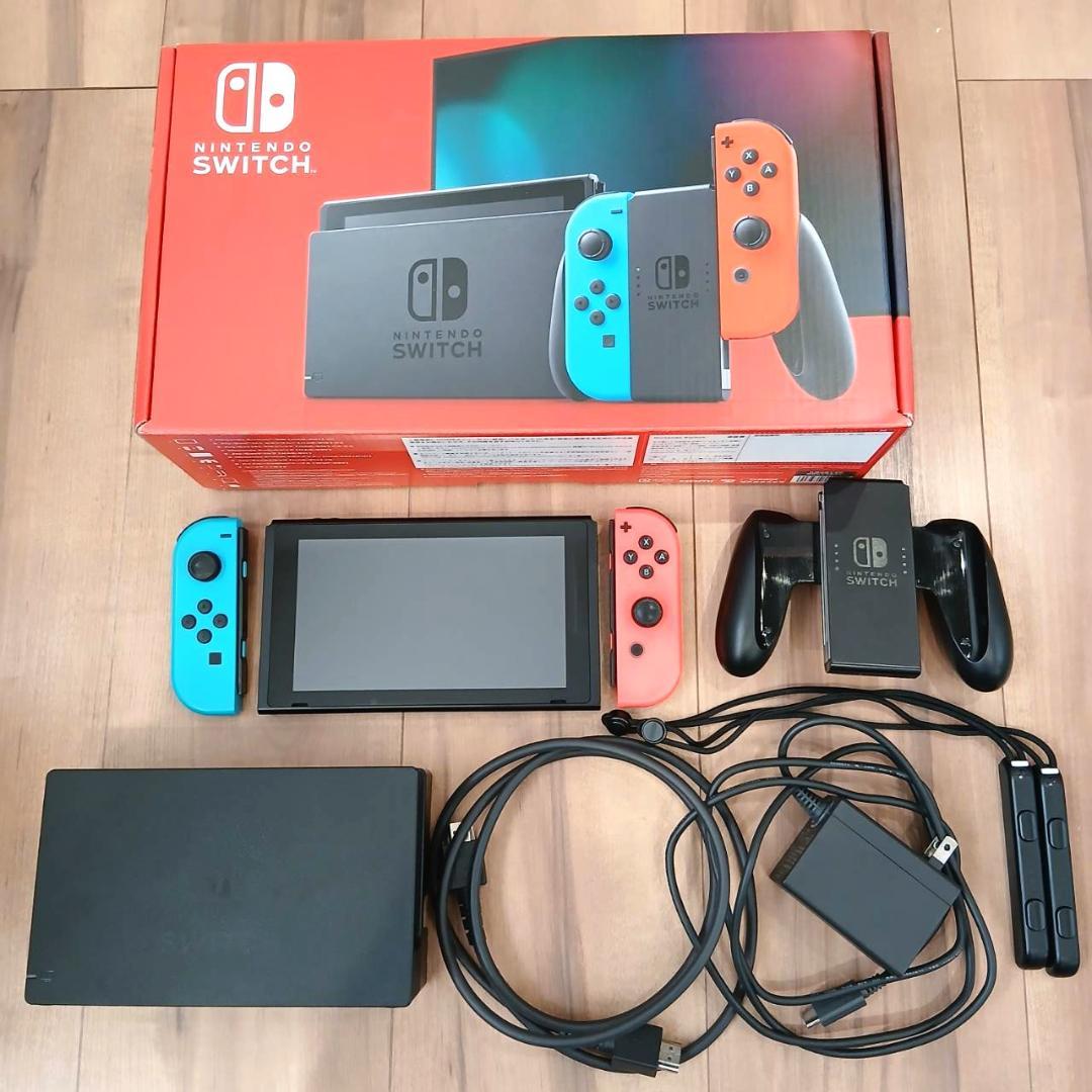 Nintendo Switch ニンテンドースイッチ本体 付属品 簡易ケース付き