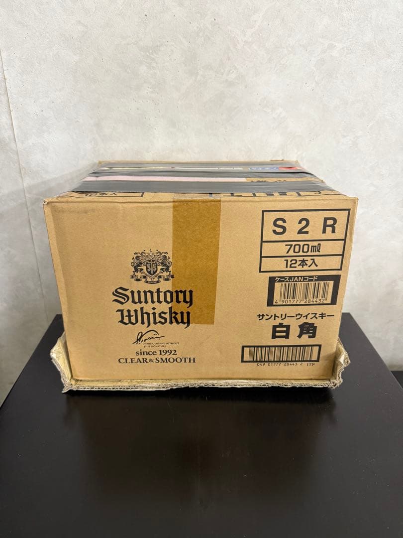 h*)様 白角　Suntory Whisky 700ml 12本入り