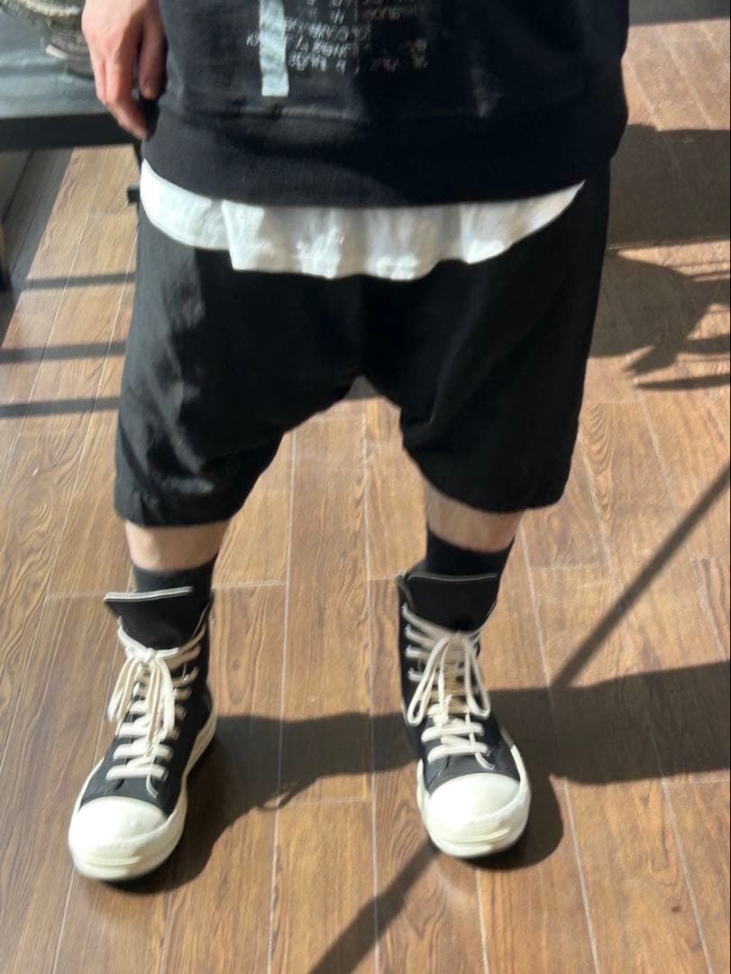 値下げ！！美品！！ユリウス　クロップドサルエルパンツ