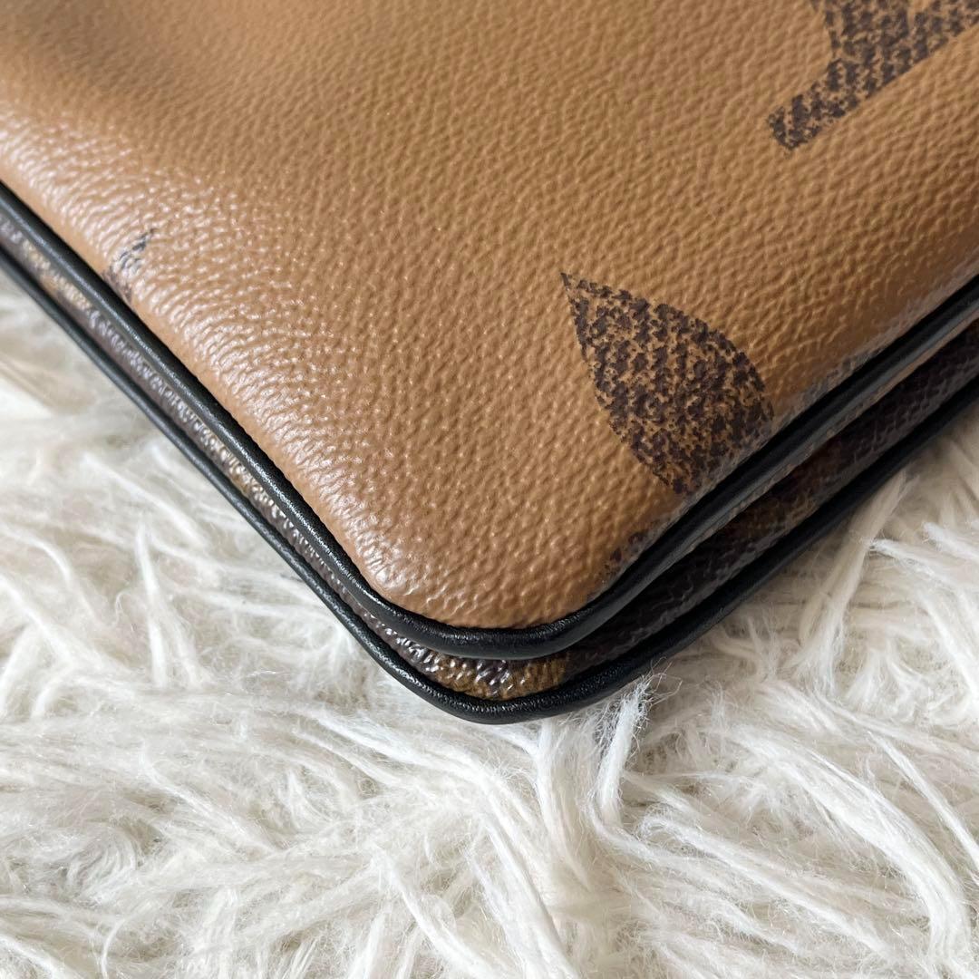 ルイヴィトン　ショルダー　ドゥーブルジップ　モノグラムジャイアント　リバース