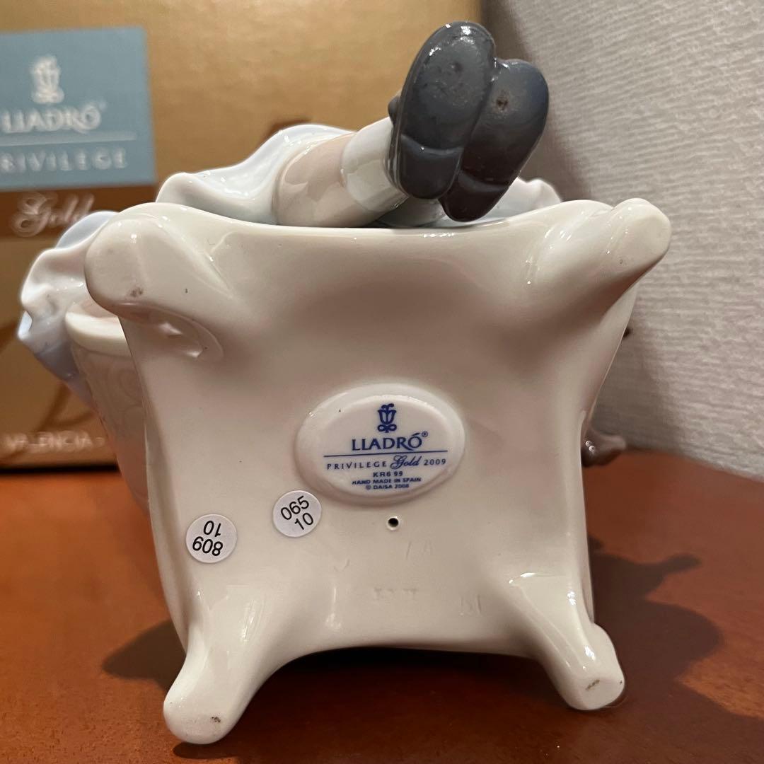 希少　新品　未使用　不思議の国のアリス　リヤドロ　陶器　人形　置物　箱入り