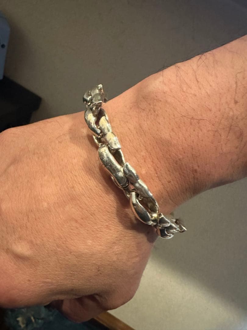 ロンワンズ、ディープタッチブレスレット