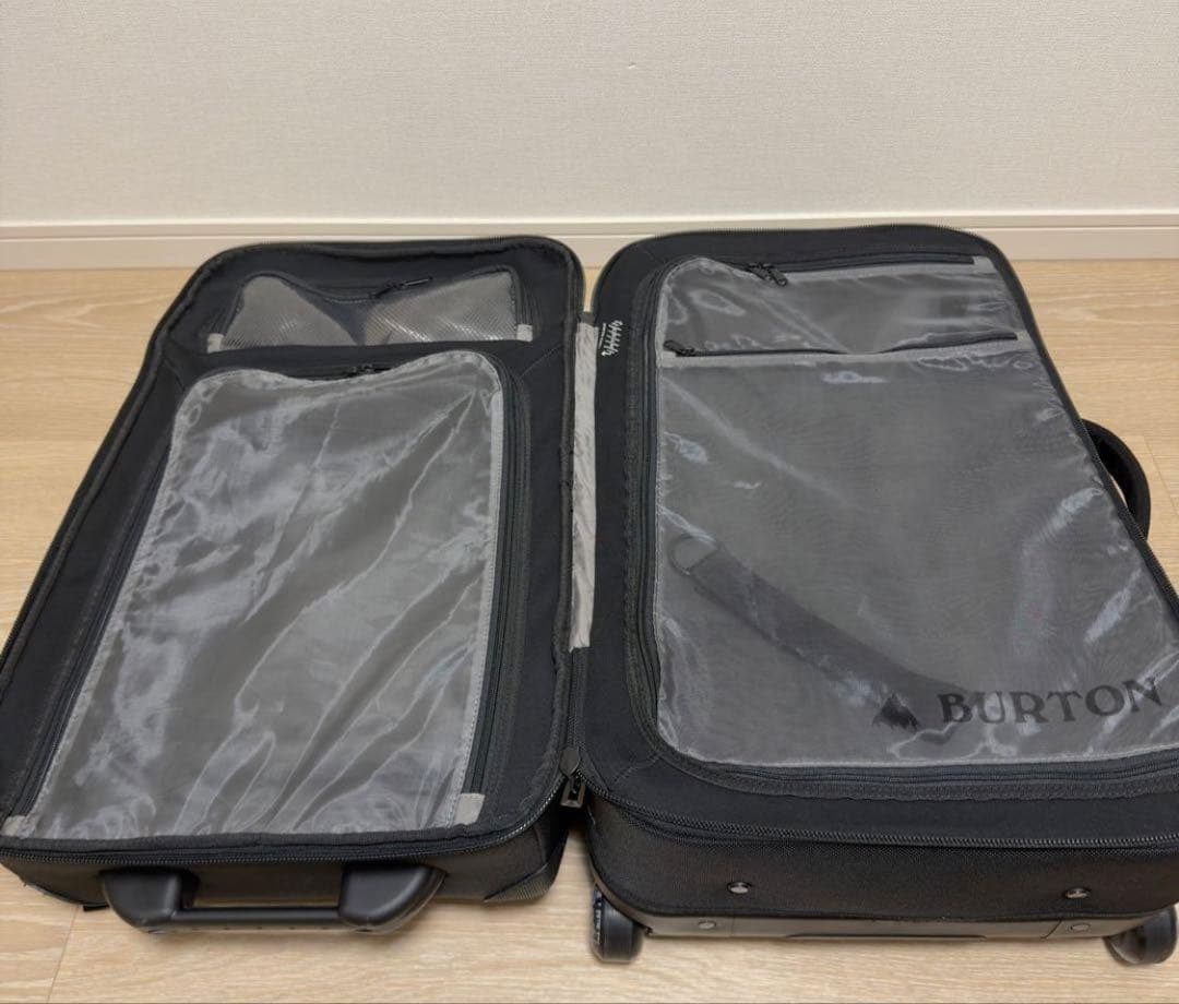 【〜1/3】バートン Burton Wheelie Cargo 65L ブラック