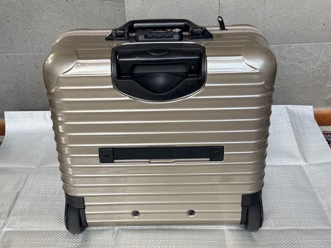 ⭐️RIMOWA リモワ サルサ ビジネストローリー 23L 2輪 ゴールド