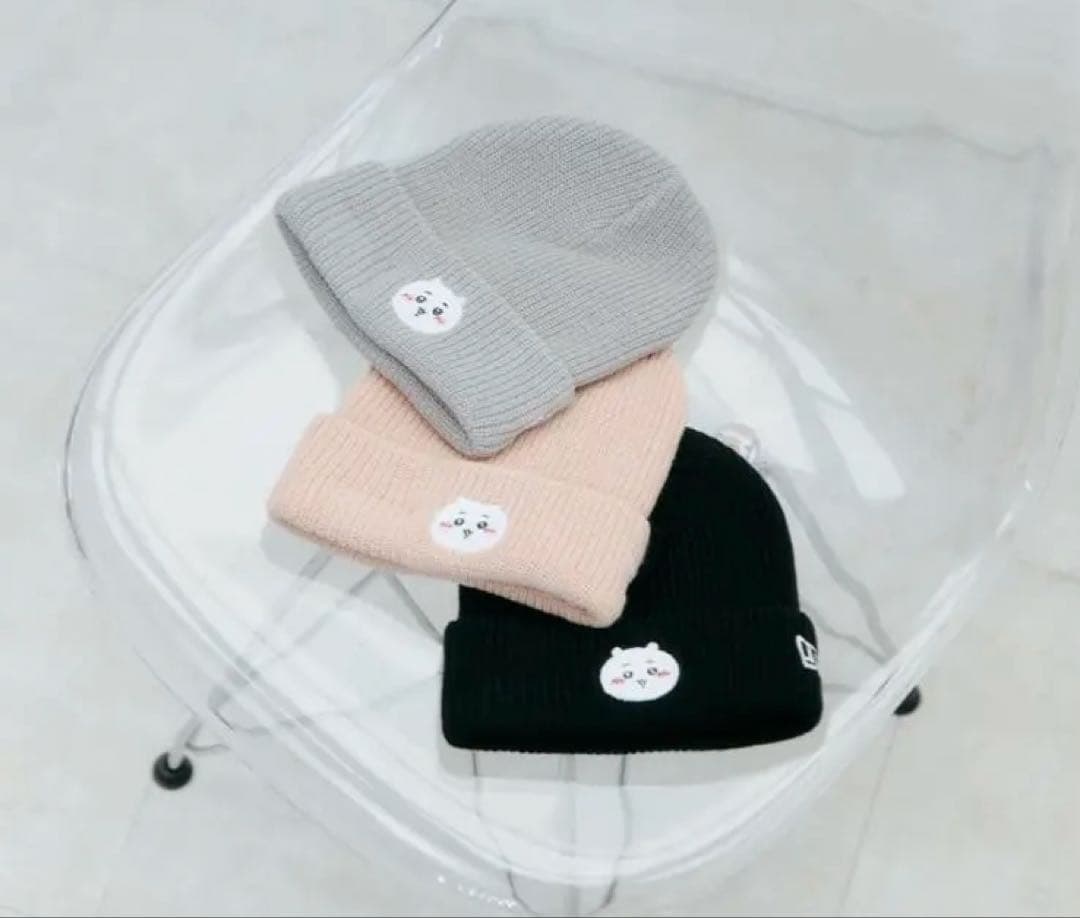 ちいかわ ニューエラ　ニット帽NEW ERA® 黒・グレー・ピンク、3色セット