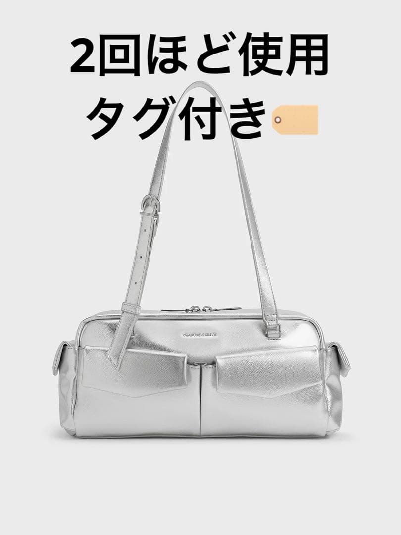 【タグ付き】CHARLES&KEITH マルチポケットショルダーバッグ シルバー