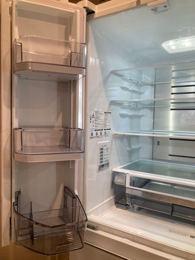 東芝 冷蔵庫 ベジータGR-V510FZS 507L フロストホワイト　送料込