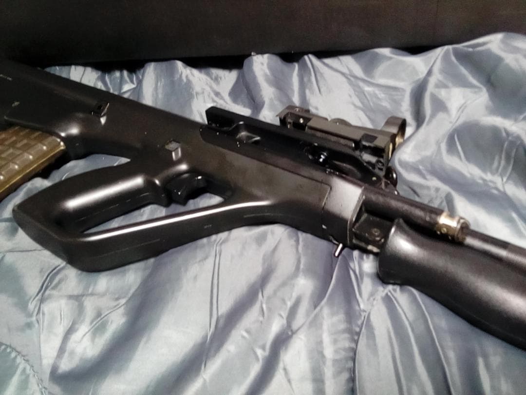 ⭐ステアーAUG 東京マルイ＊ドットサイト付き⭐