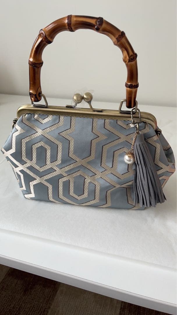 Ｋ　バンブーバッグ　斜めがけ　シルバー　グレー　和装　洋服