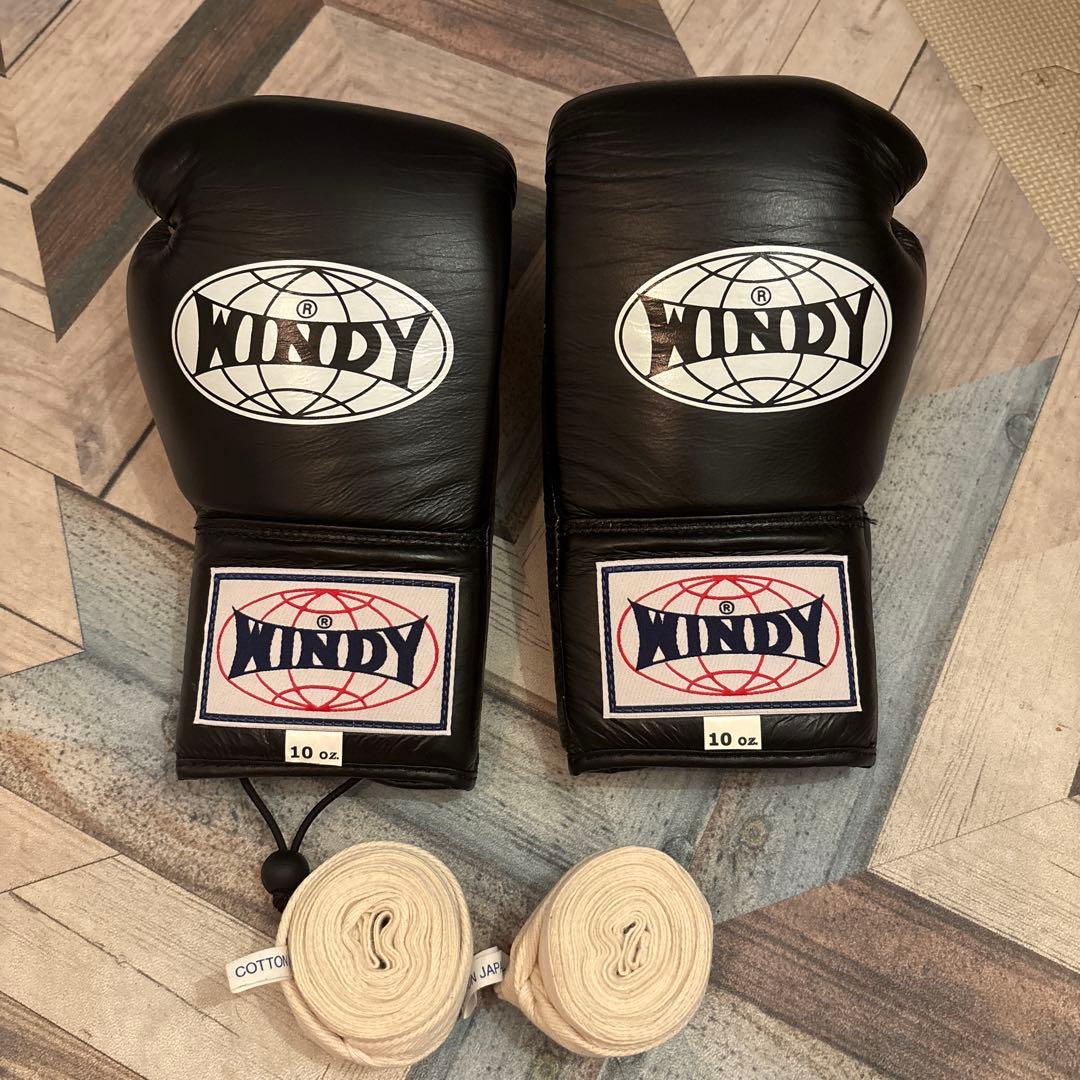WINDY ボクシンググローブ 10オンス　黒