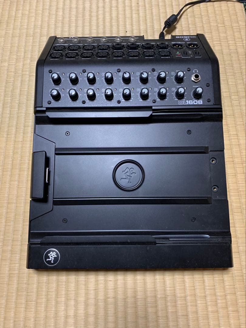 Mackie DL1608 デジタルミキサー