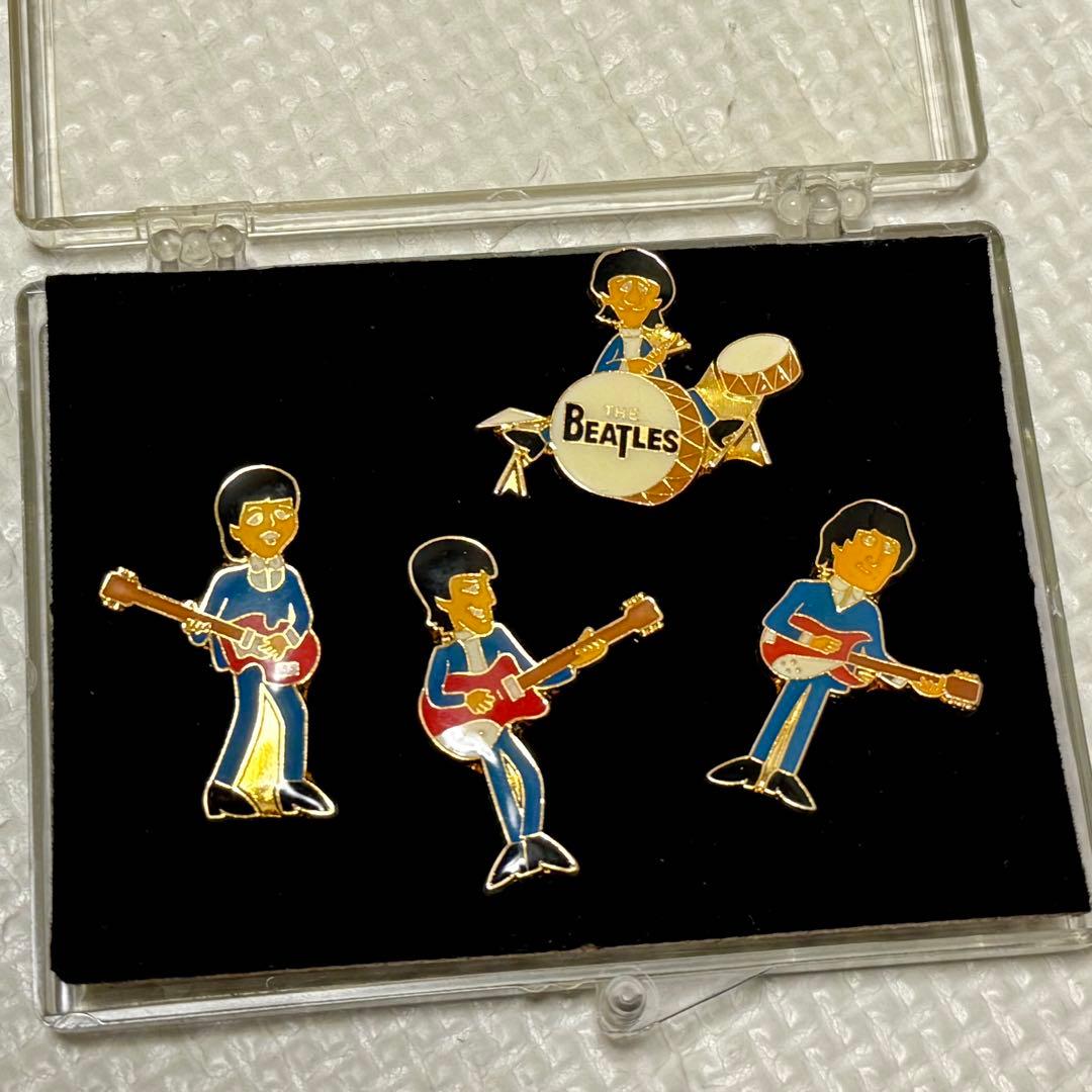 ビートルズ ピンバッジ4点セット Sgt. Pepper公式復刻 ケース完備