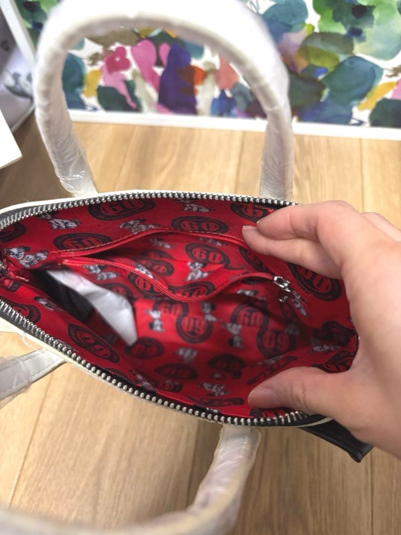 【新品未使用】希少 ラウンジフライ 101匹わんちゃん ショルダーバッグ