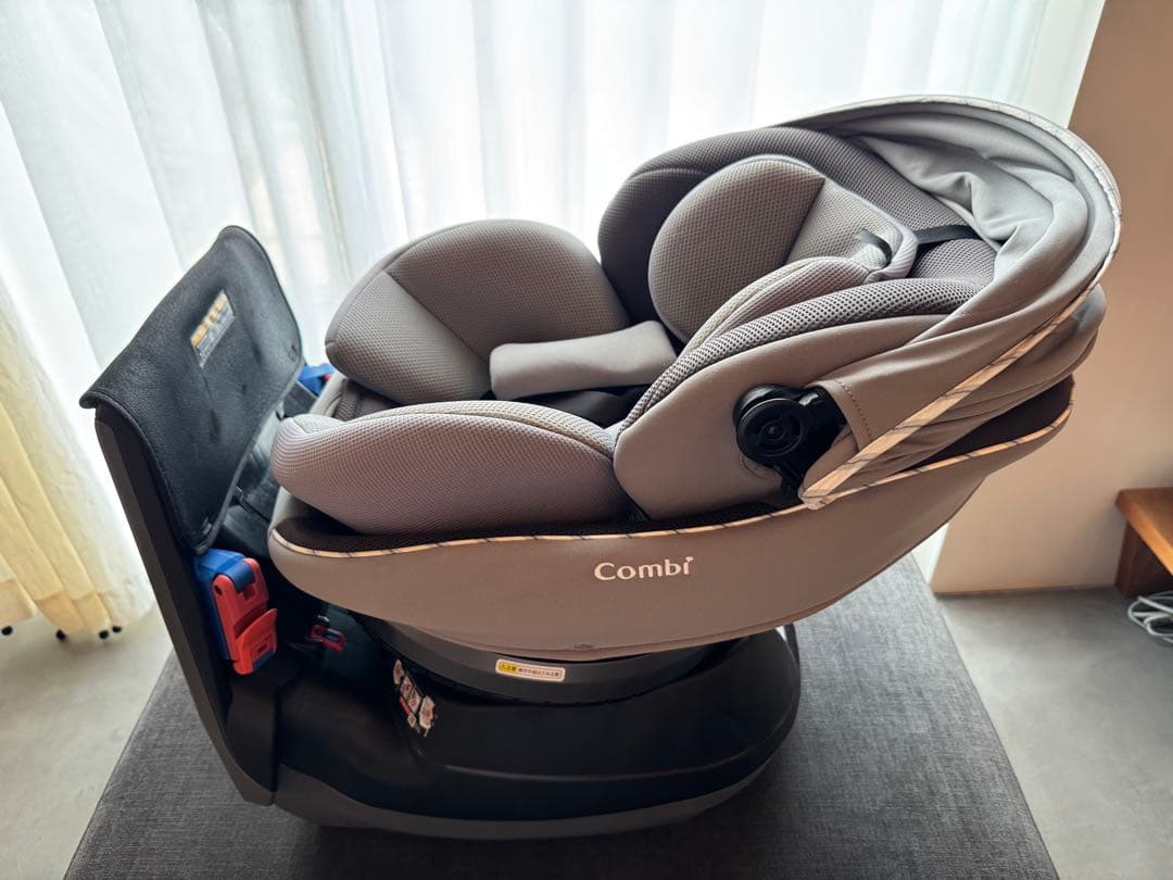 コンビ　クルムーヴスマート　JN-550 シートベルト　回転式　シートベルト固定