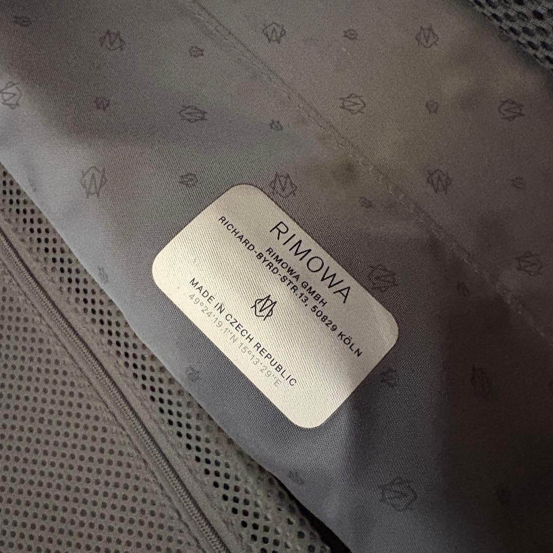 リモワ　エッセンシャル　チェックインL 85L