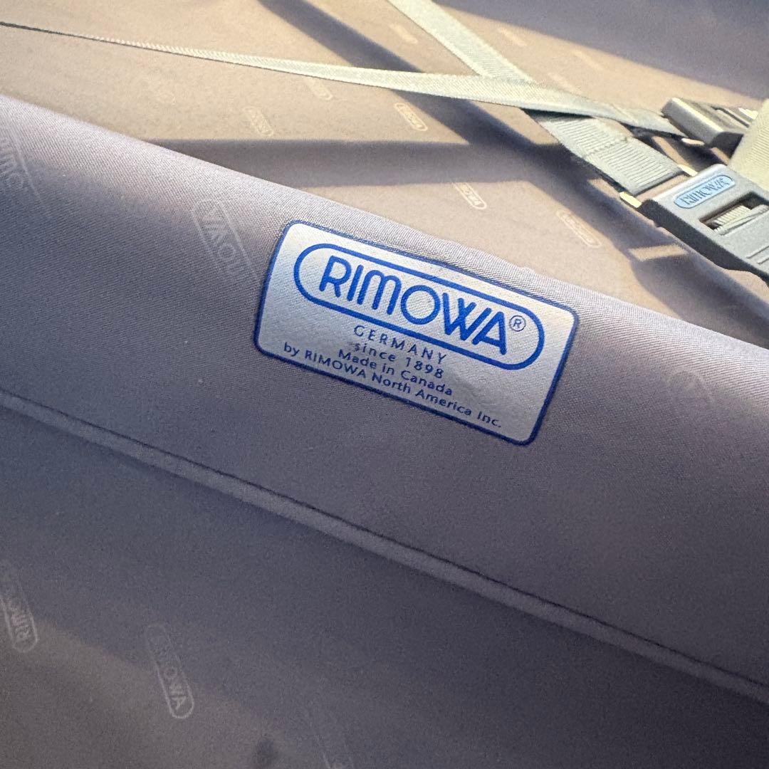 リモワ　エッセンシャル　チェックインL 85L