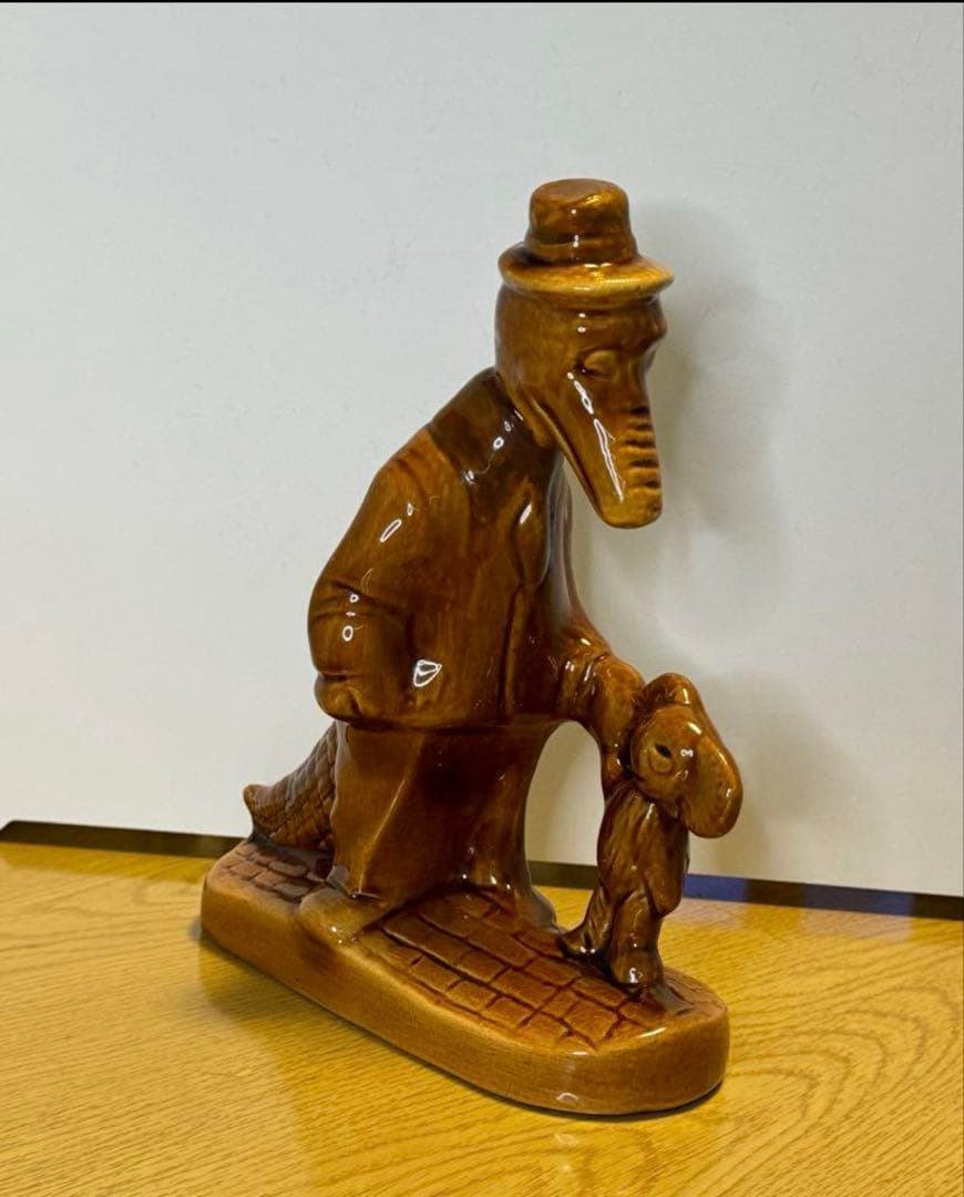 激レア‼️ソビエト　アンティーク　大きなチェブラーシカとゲーナの陶器。