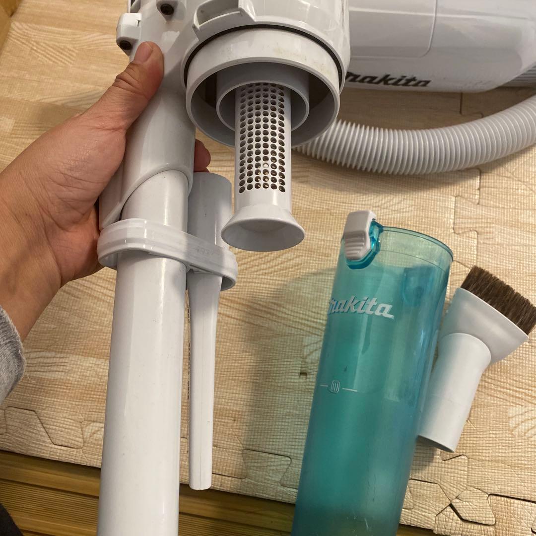 Makita 充電式クリーナー CL282FD 18V