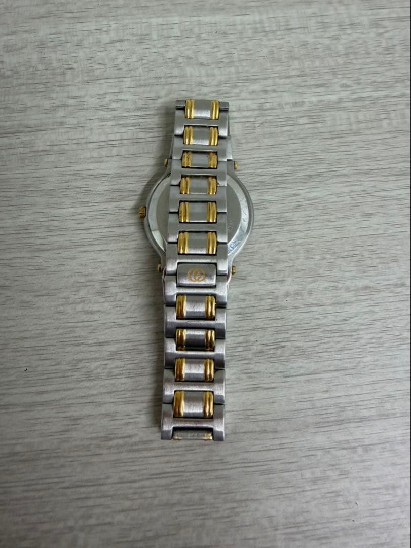 GUCCI 9000M 腕時計 動作未確認