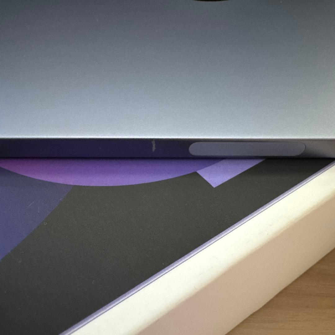 iPad Air (第5世代)／256GB／Wi-Fi／機種名:MME63J/A