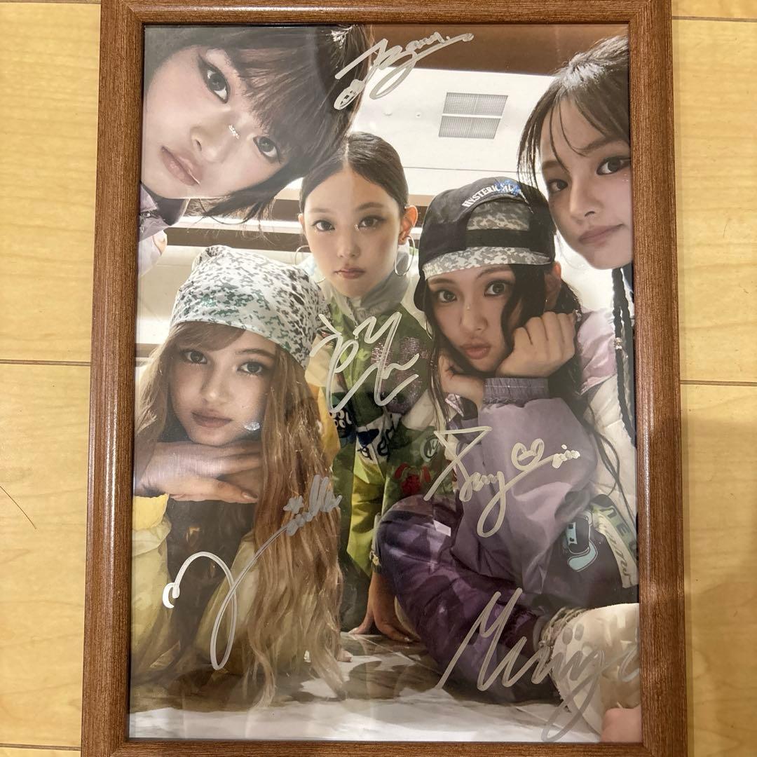 newjeans直筆サイン入り写真