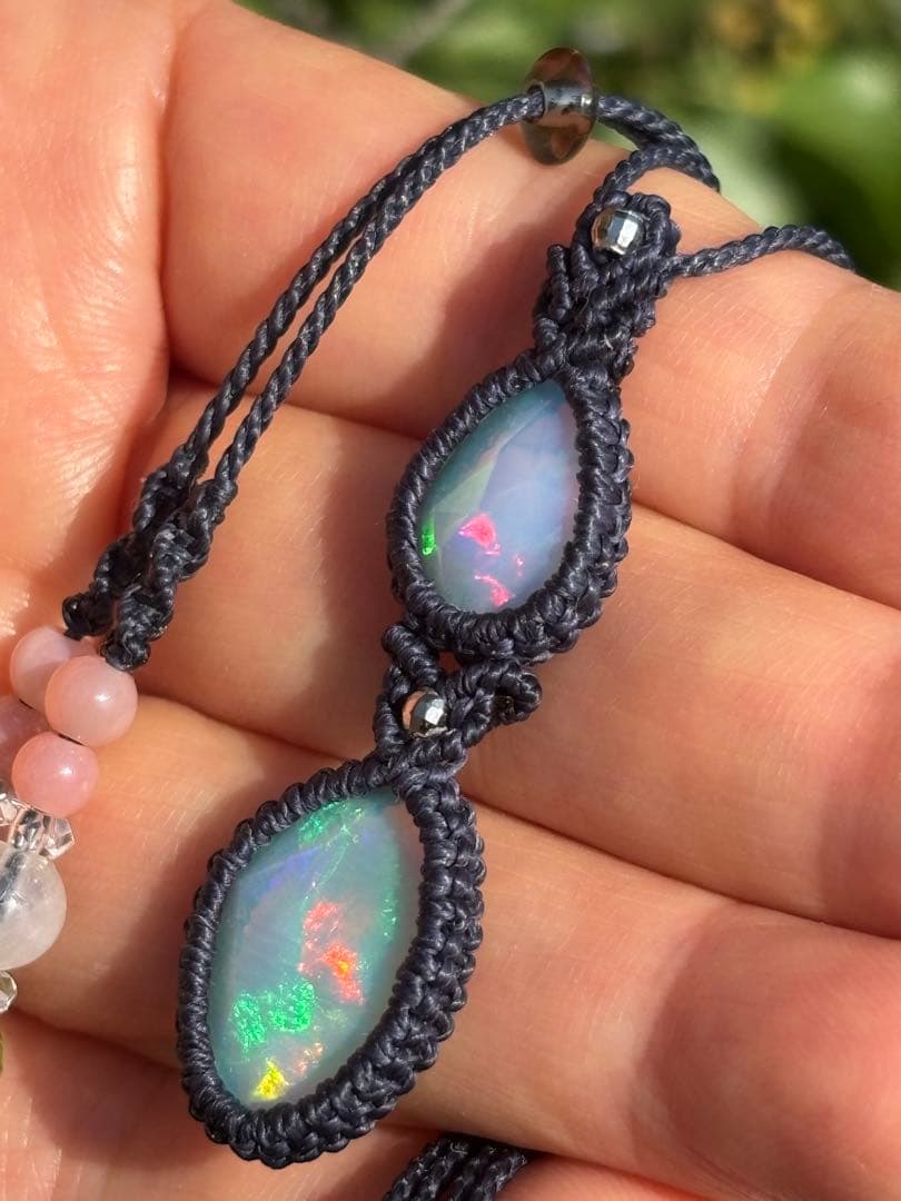 ◆ダブル オパール◆マクラメ編みペンダント