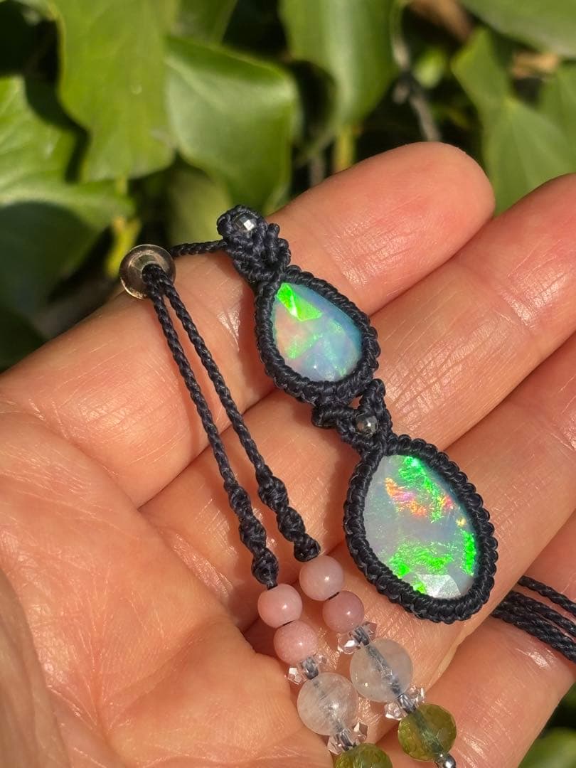◆ダブル オパール◆マクラメ編みペンダント