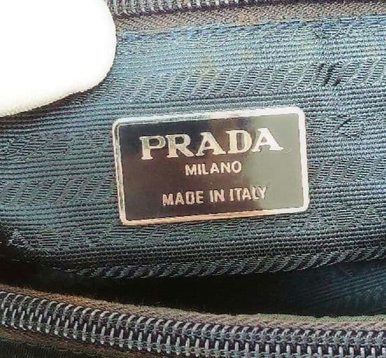 PRADA　ナイロン　ハンドバッグ　3角ロゴ 3層式　台形　グリーン系