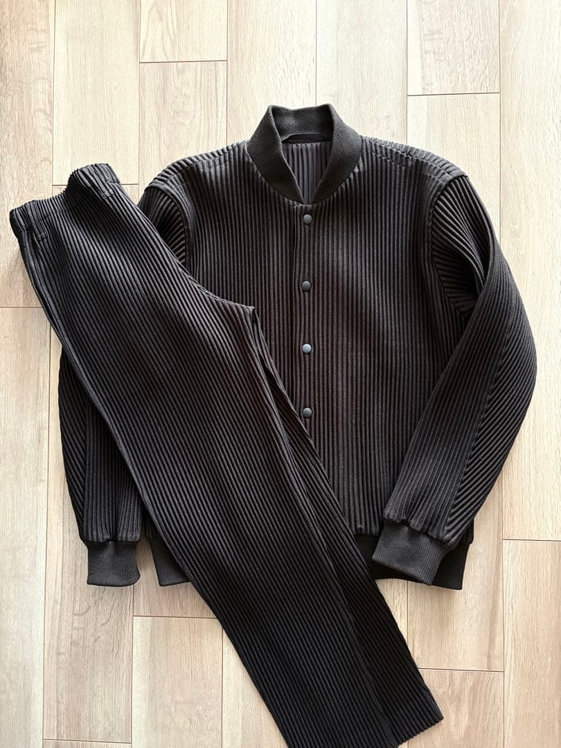 オムプリッセイッセイミヤケ　セットアップ　ウールライク