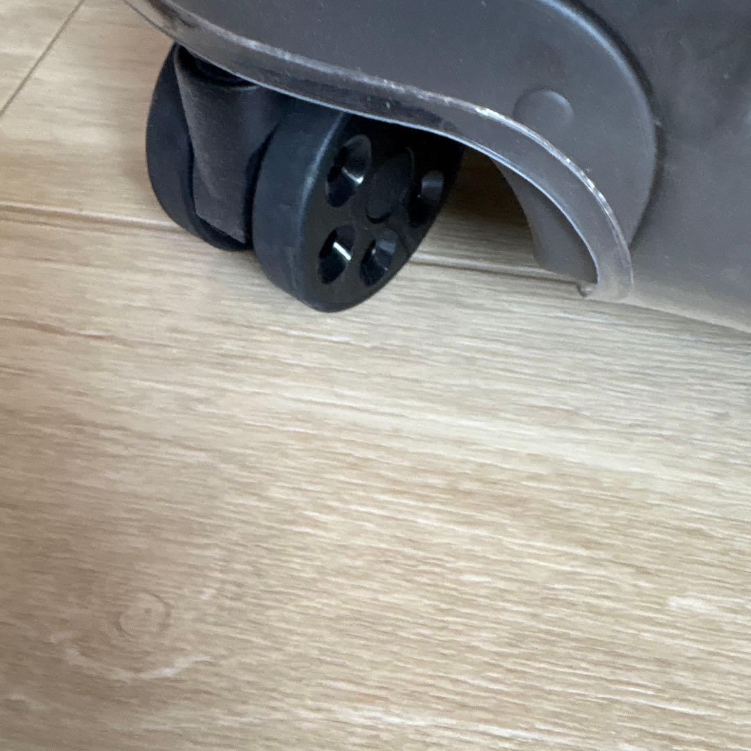 (美品)RIMOWAリモワ　ESSENTIAL トランク プラス キャリーケース