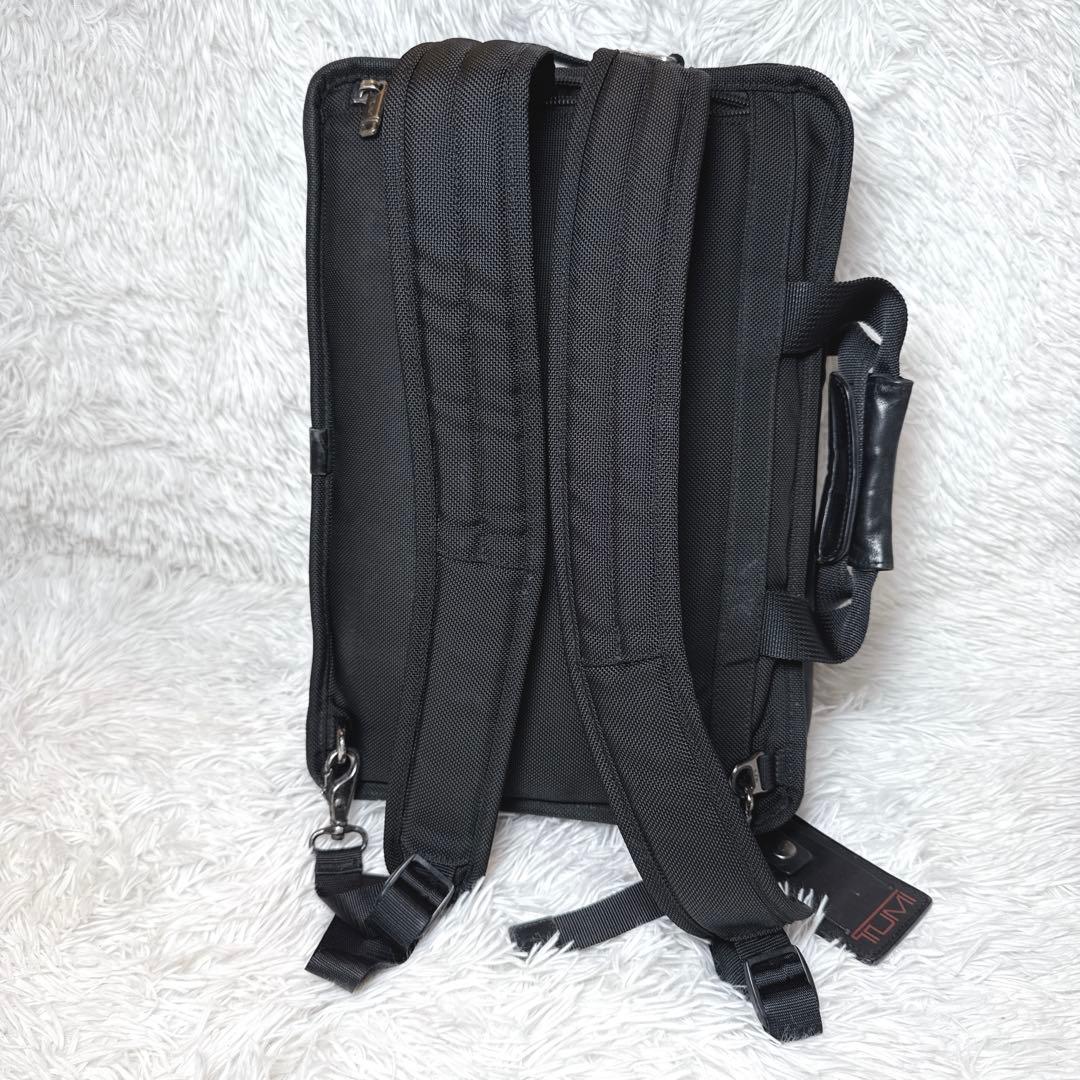 TUMI 3way ビジネスバッグ リュック ショルダー A4 通勤 黒 ２気室