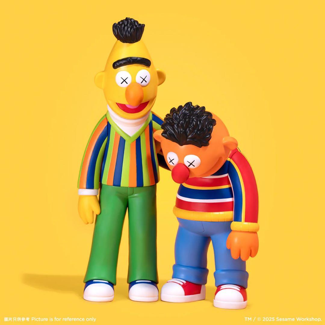【完売品】KAWS sesame street フルセット　フィギュア