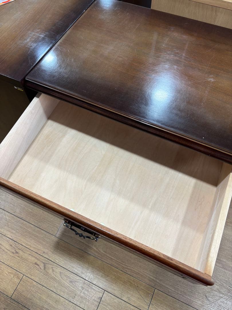 T54 カリモク キャビネット(板戸)