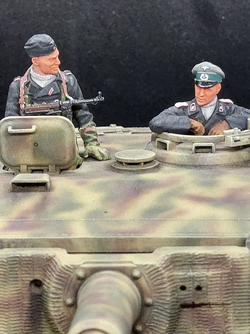 タミヤ 1/35 プラモデル ドイツ軍戦車 タイガーI後期型 完成品