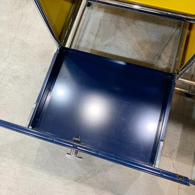 Modanica様　USMハラーモジュールシステムマルチカラーキャビネット