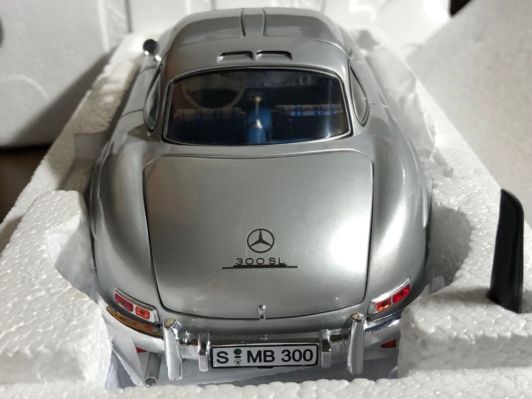 最終値下げ Schuco 1/18 メルセデス ベンツ 300SL Coupe