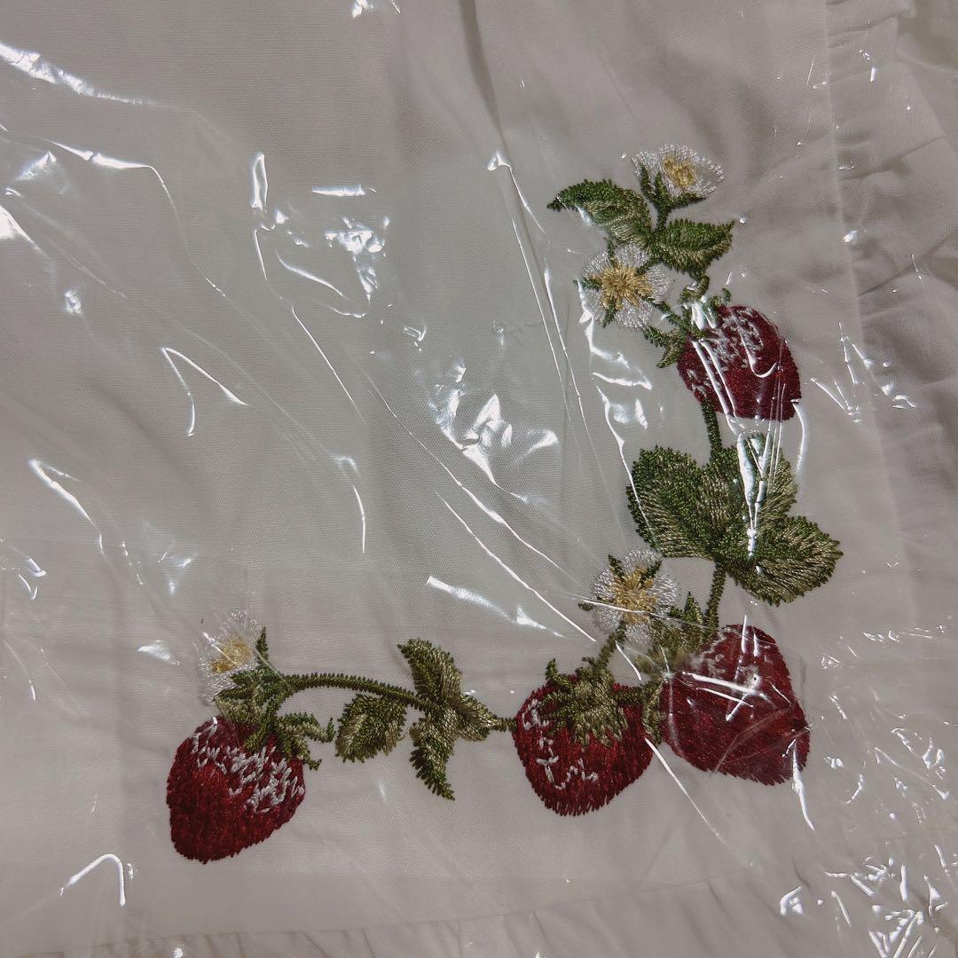 S*様 axes femme kawaiiクラシックベリー刺繍エプロン