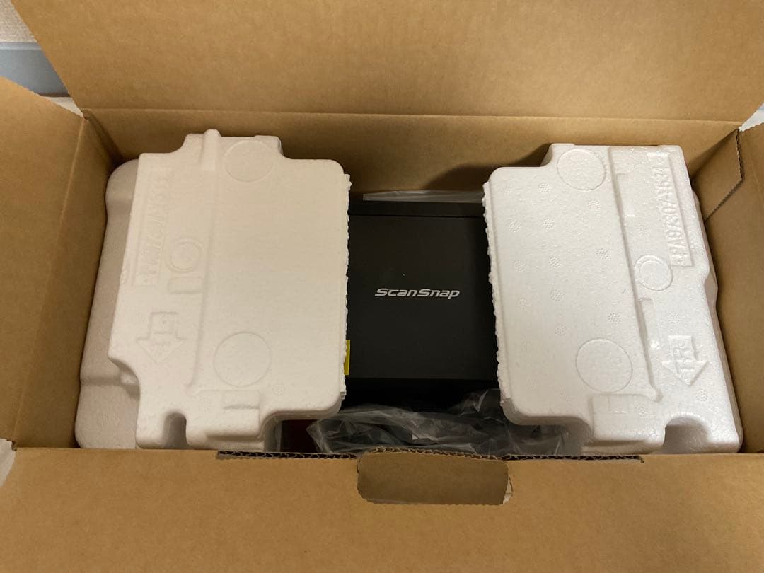 ScanSnap iX1300 スキャナー　スキャンスナップ