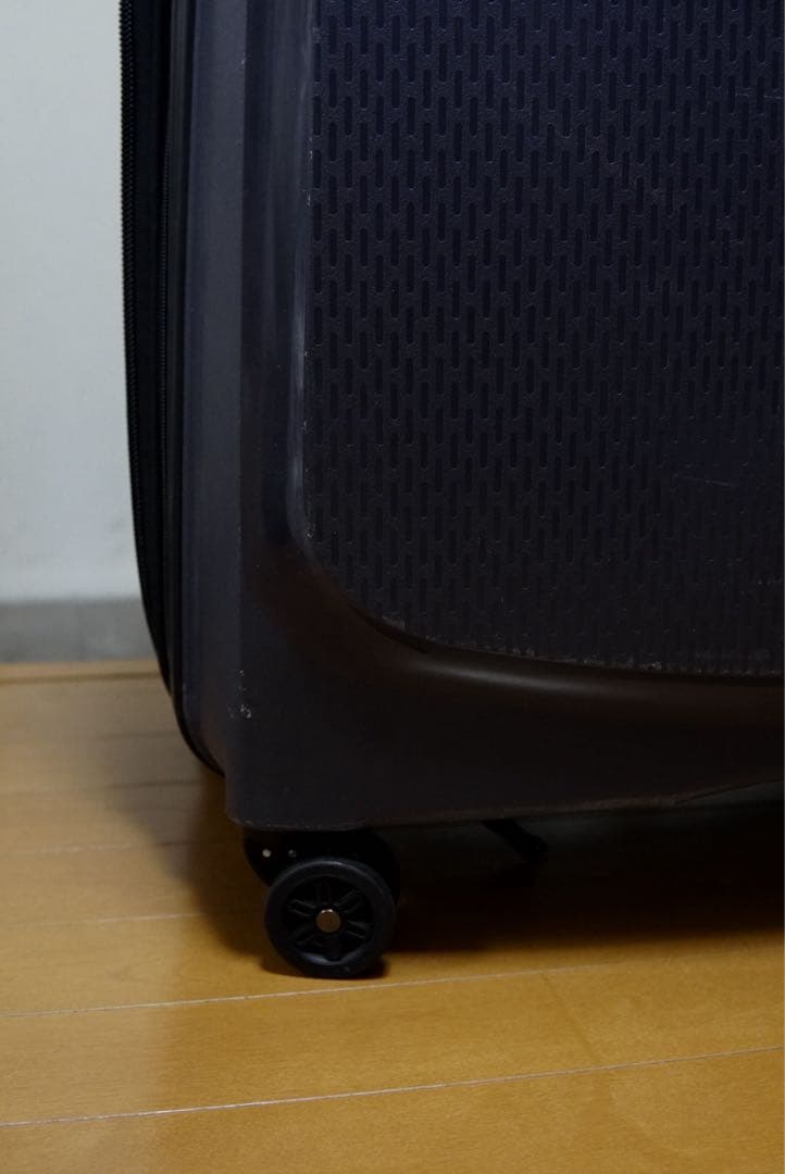 DELSY XXLスーツケース