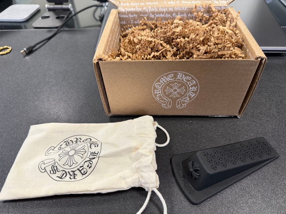 クロムハーツ　2024ノベルティ　ドアストッパー