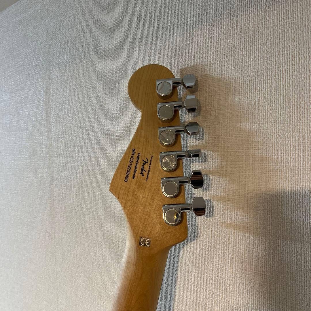 ギター squier by fender stratocaster