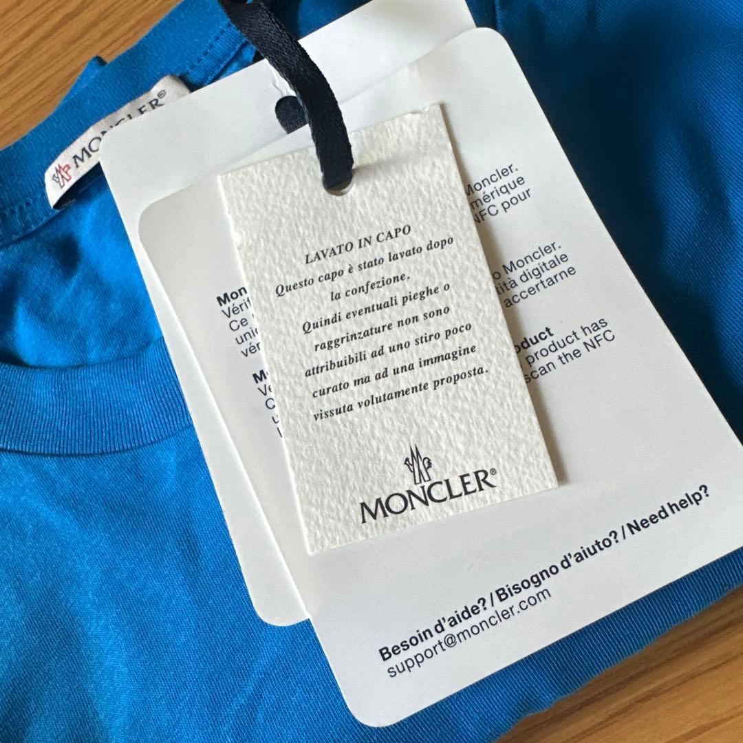 MONCLER SS Tシャツ 青色 キャラクター
