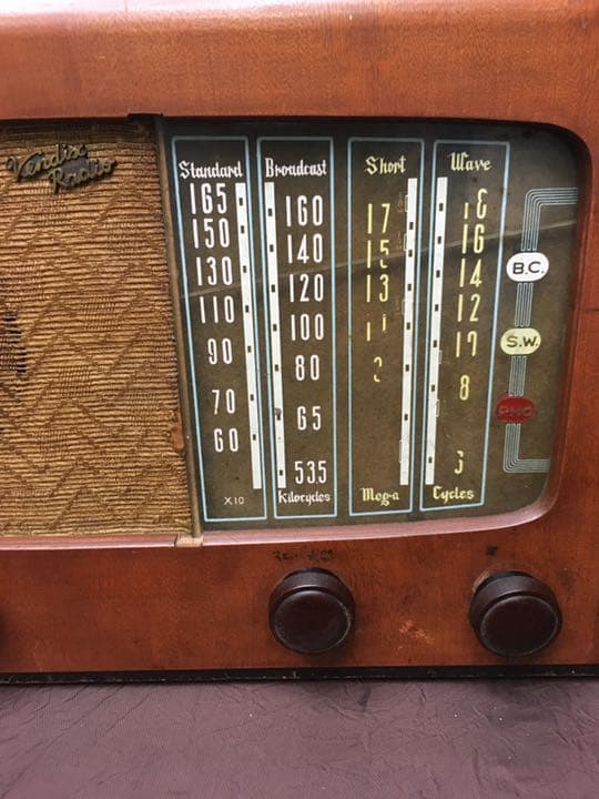 古いラジオ　昭和レトロ　木製ケース