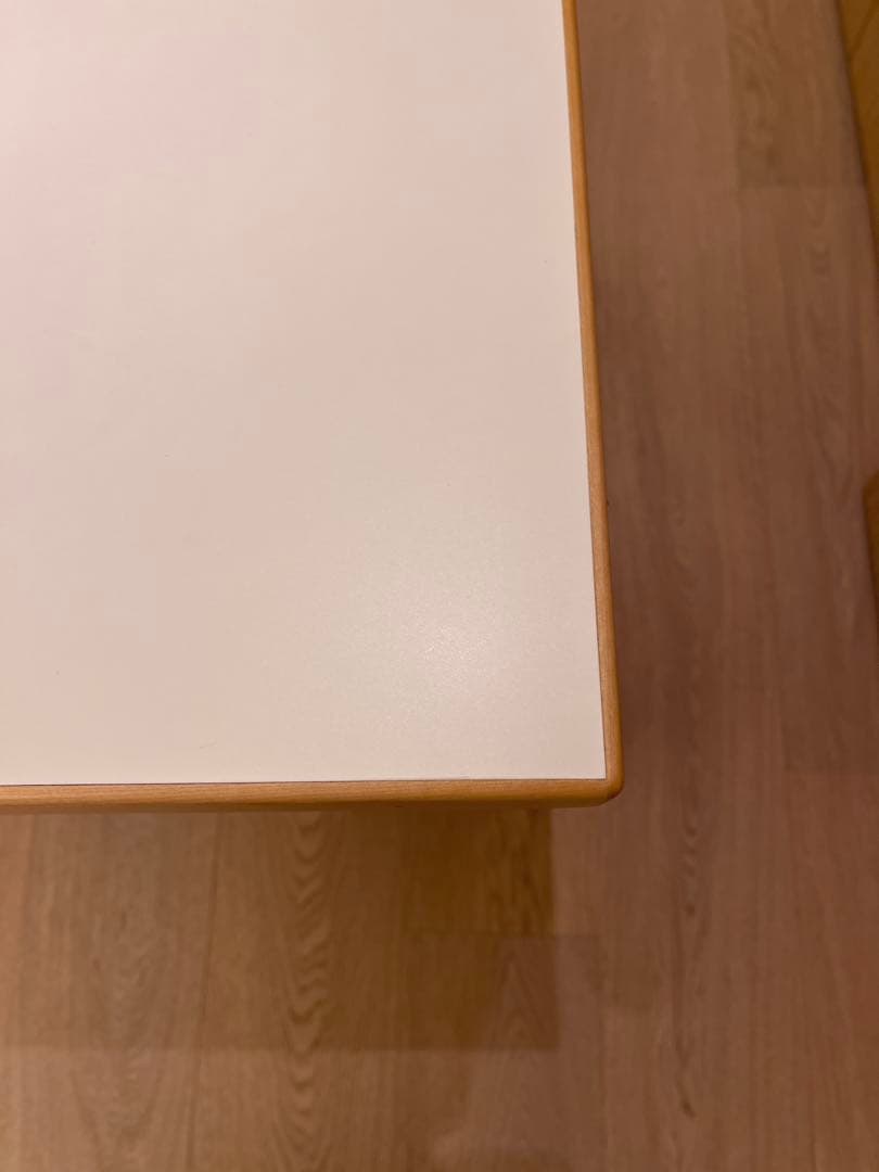 artek アルテック　テーブル81C ホワイトラミネート