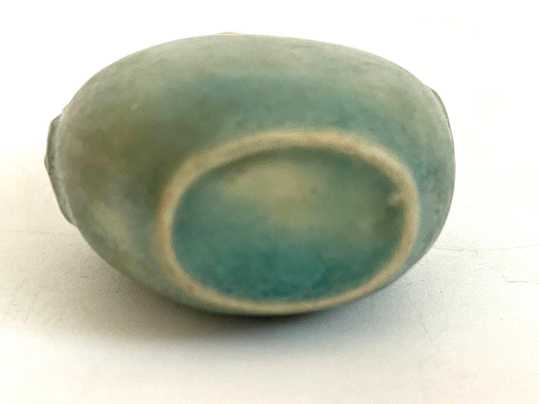 骨董　アンティーク　中国骨董　鼻煙壷　陶製　翡翠？　コレクション　清朝