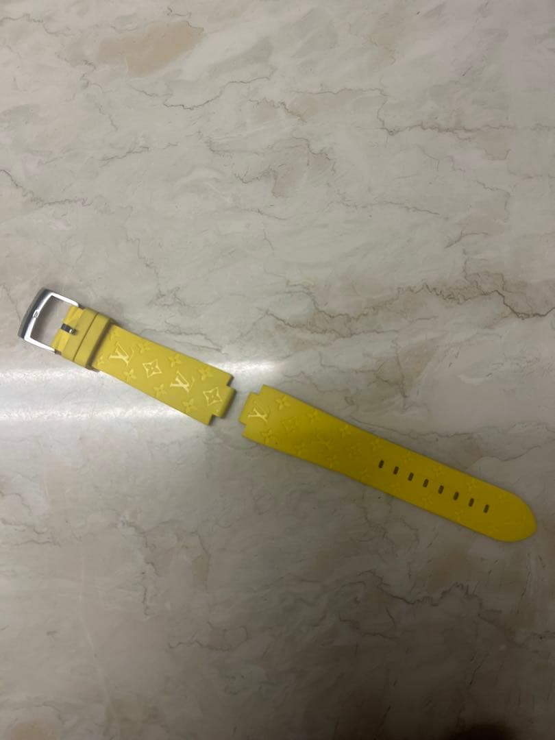 Louis Vuitton イエローモノグラムラバーベルト　メンズ　ワンタッチ