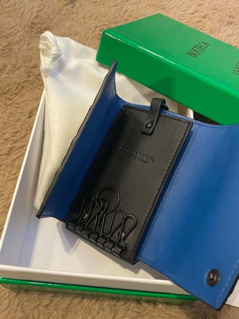 BOTTEGA VENETA ブラック レザー キーケース