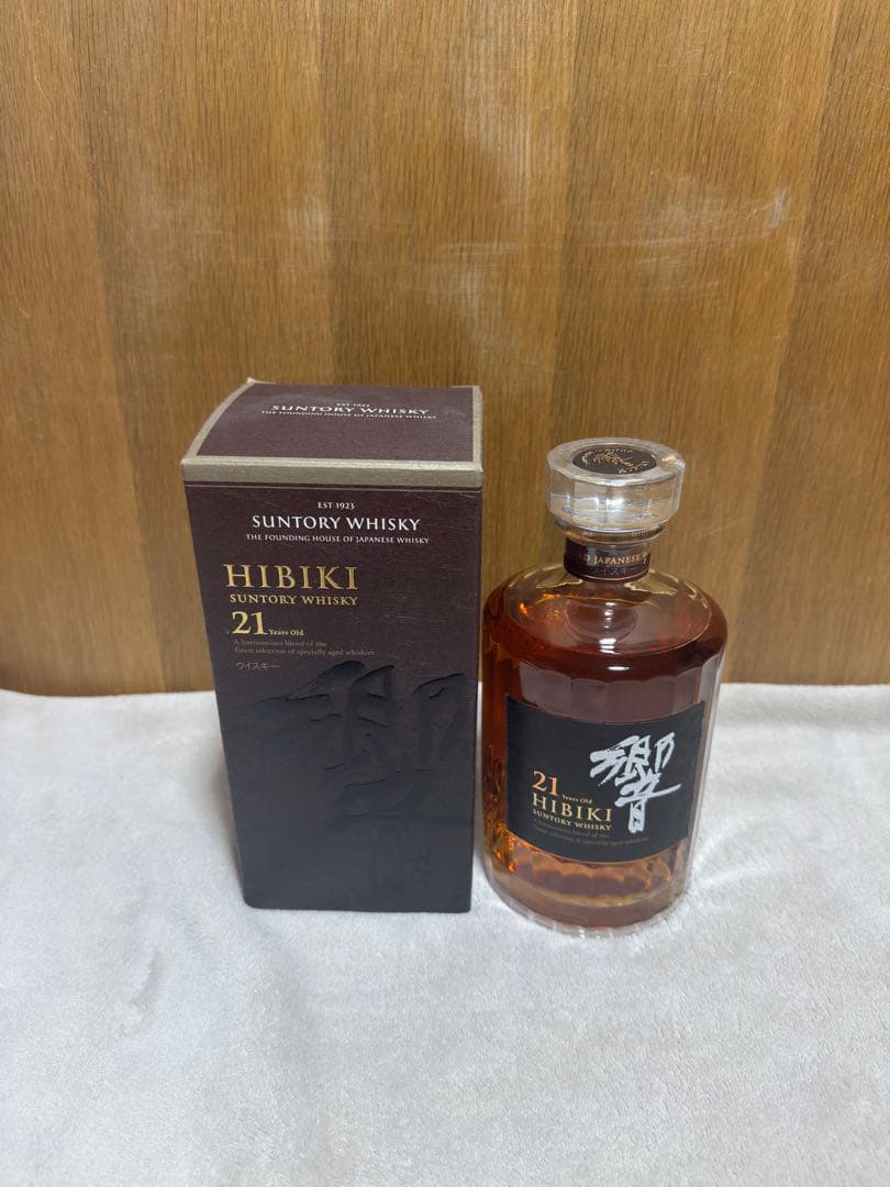 Hibiki 21年 ウイスキー 700ml 箱入り