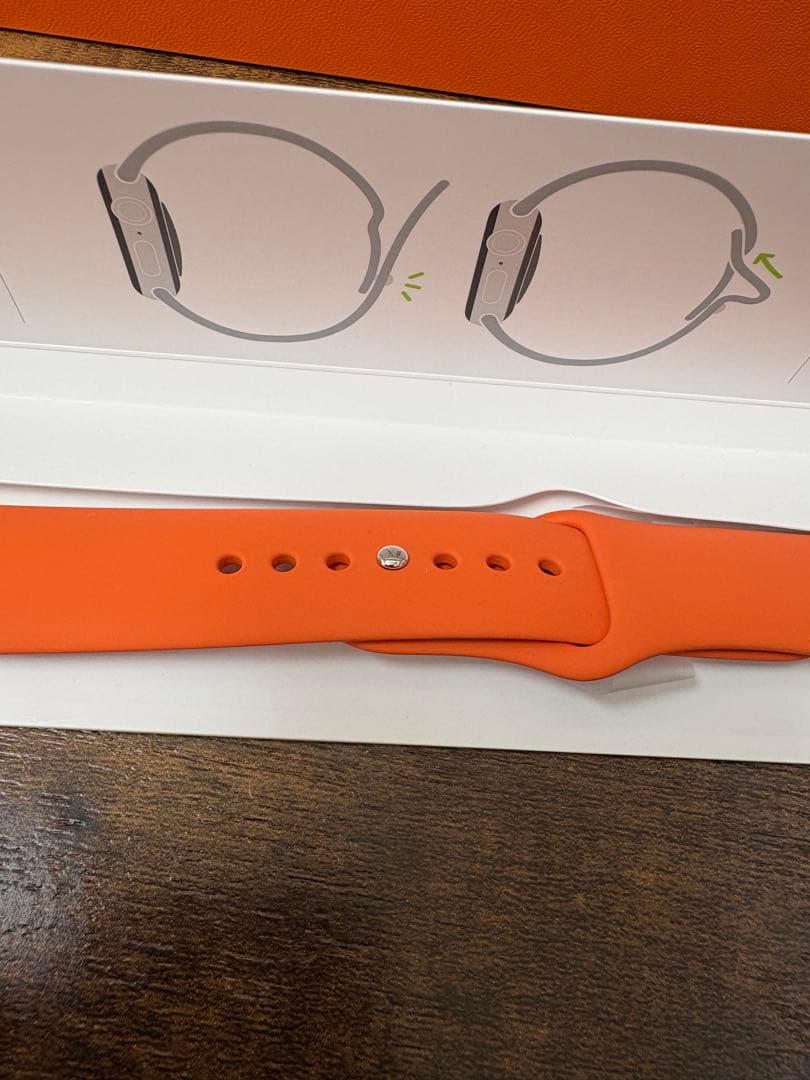 正規品Apple Watch エルメス　オレンジ　スポーツバンド　L 未使用