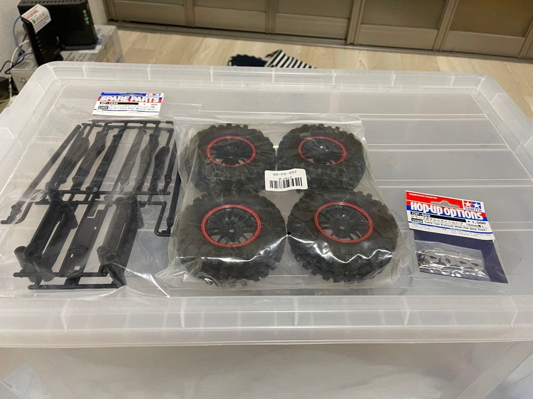 タミヤ ランドクルーザー300 ラジコン　リフトアップパーツ付